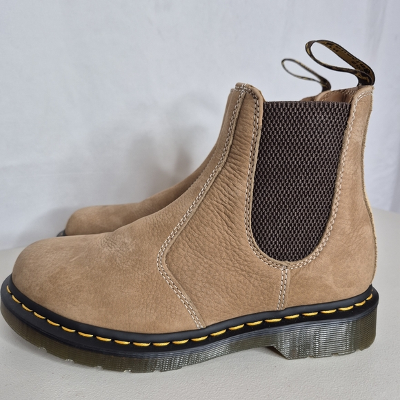 Dr. Martens 2976 Nubuck Chelsea Boots NWOB - Size 7 - Picture 6 of 16